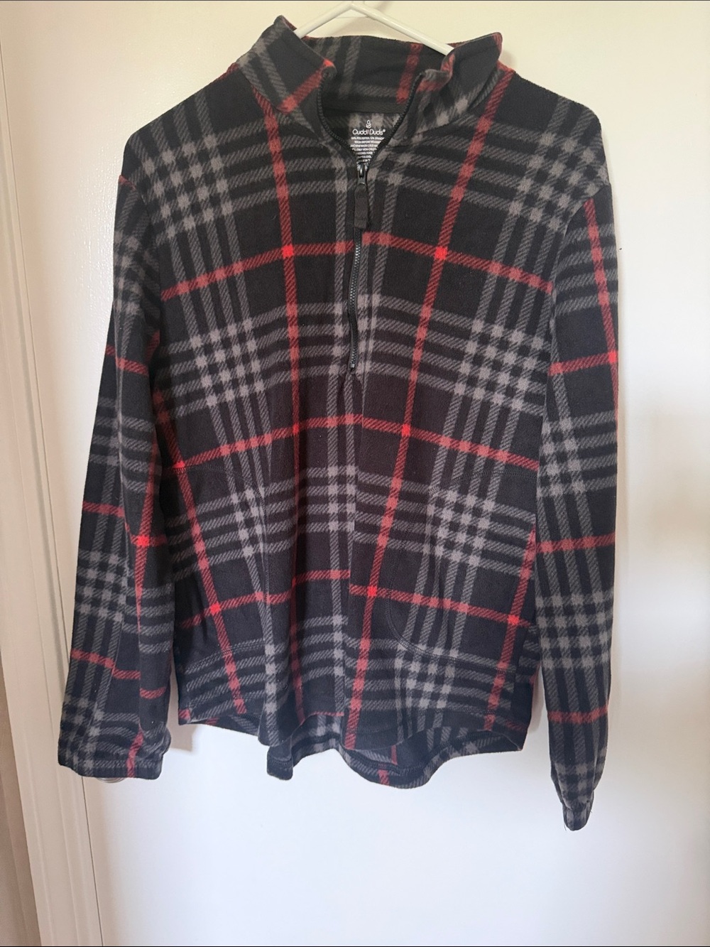 Cuddl Duds Black, Gray & Red Zip-Up Plaid Fleece Pullover